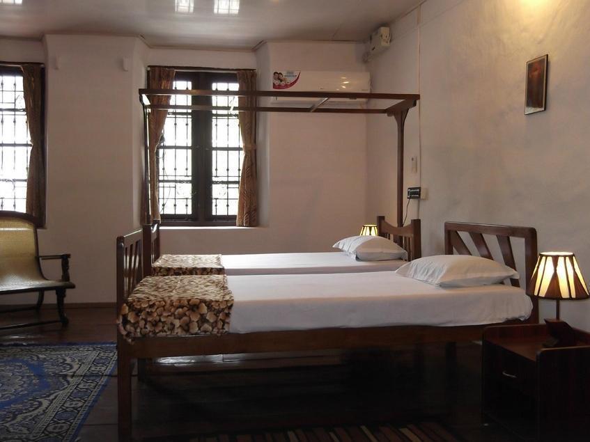 Madeleine Inn Kochi Exterior foto
